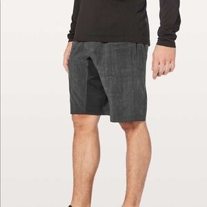 Lululemon T.H.E. Short *Linerless 11"